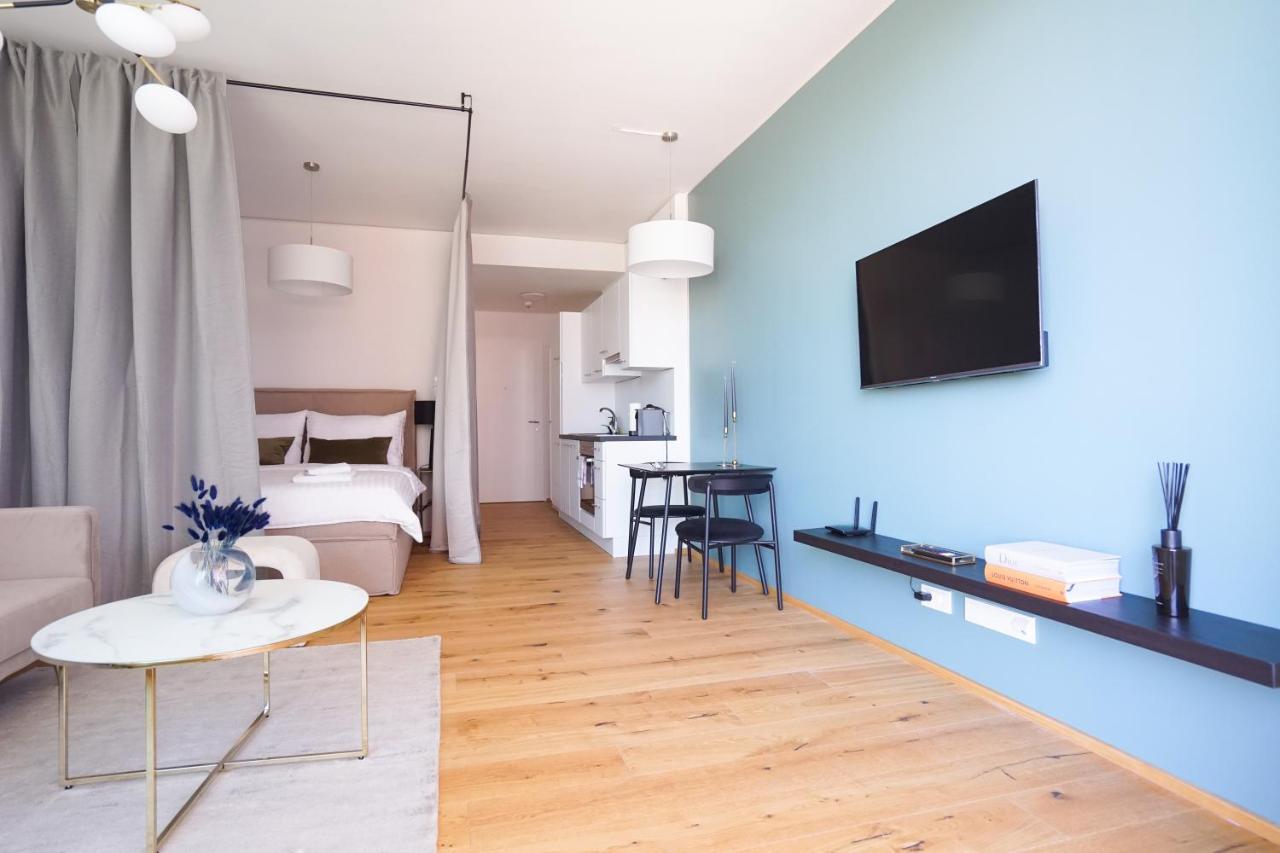 Boutique Studio With Terrace And Pool Вена Экстерьер фото