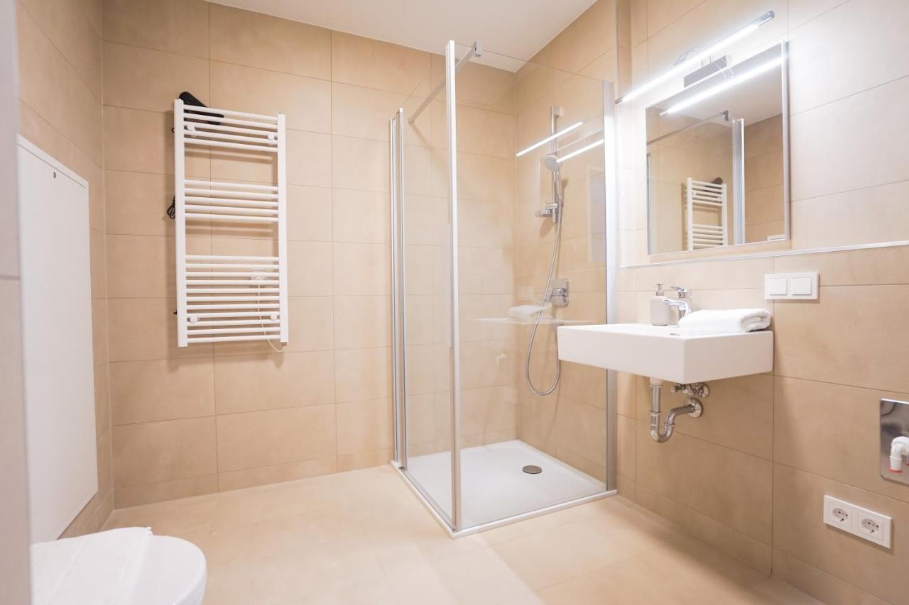 Boutique Studio With Terrace And Pool Вена Экстерьер фото